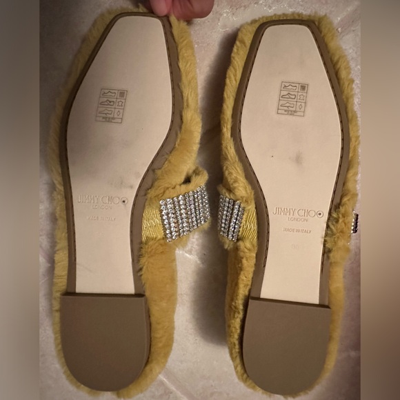 *Last one* JIMMY CHOO Krista Faux Fur Pumps (NEW) - Picture 13 of 13